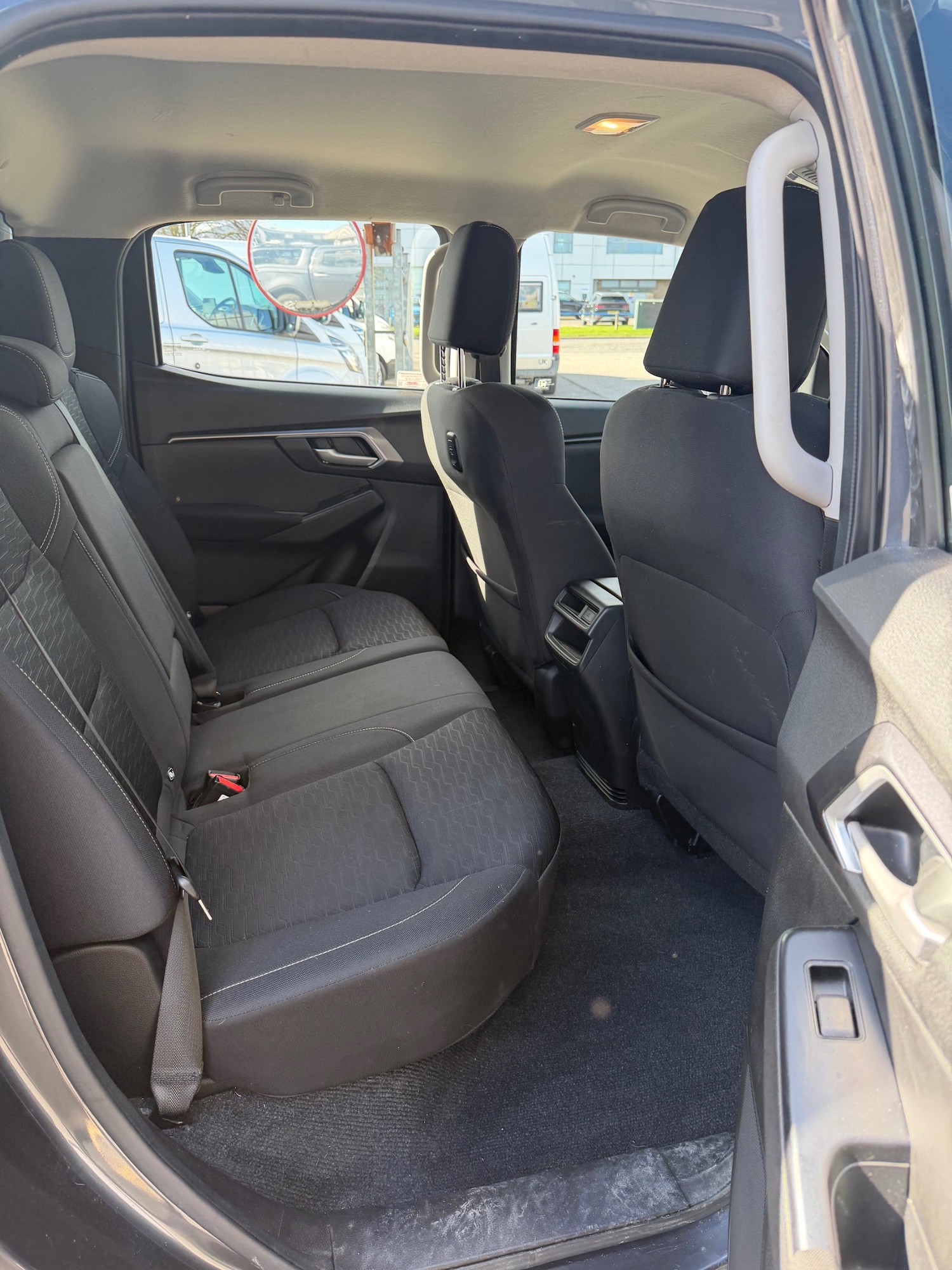 Used Isuzu D-Max 2023 for sale - 77888898: Photo 21