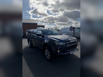 Used Isuzu D-Max 2023 for sale - 77888898: Photo