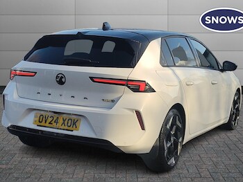 Used Vauxhall Astra 2024 for sale - 77005895: Photo