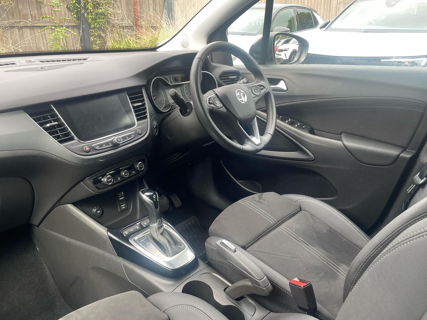 Used Vauxhall Crossland 2024 for sale - 77264636: Photo 12