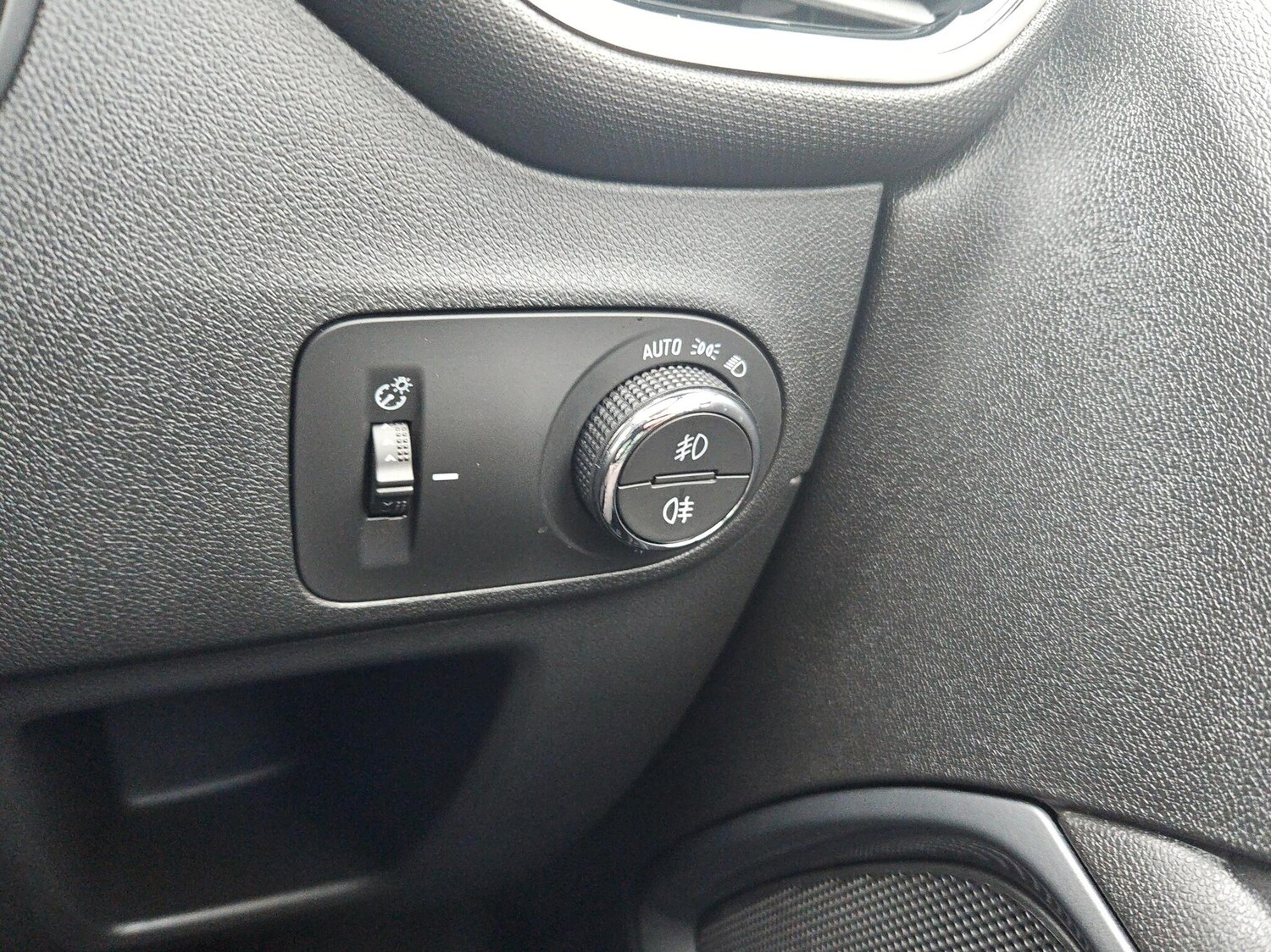 Used Vauxhall Crossland 2022 for sale - 76722664: Photo 24