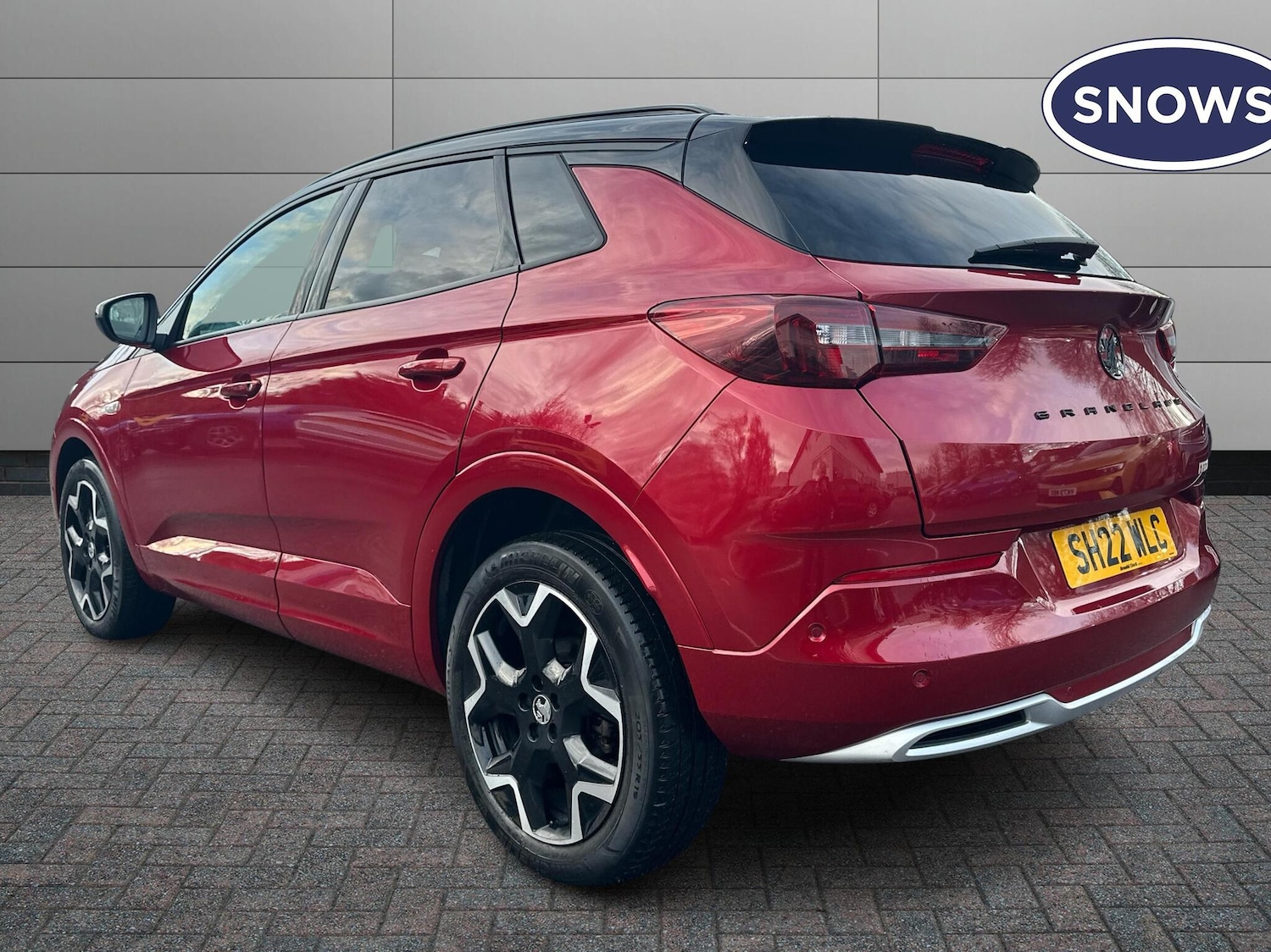 Used Vauxhall Grandland 2022 for sale - 77231856: Photo 2