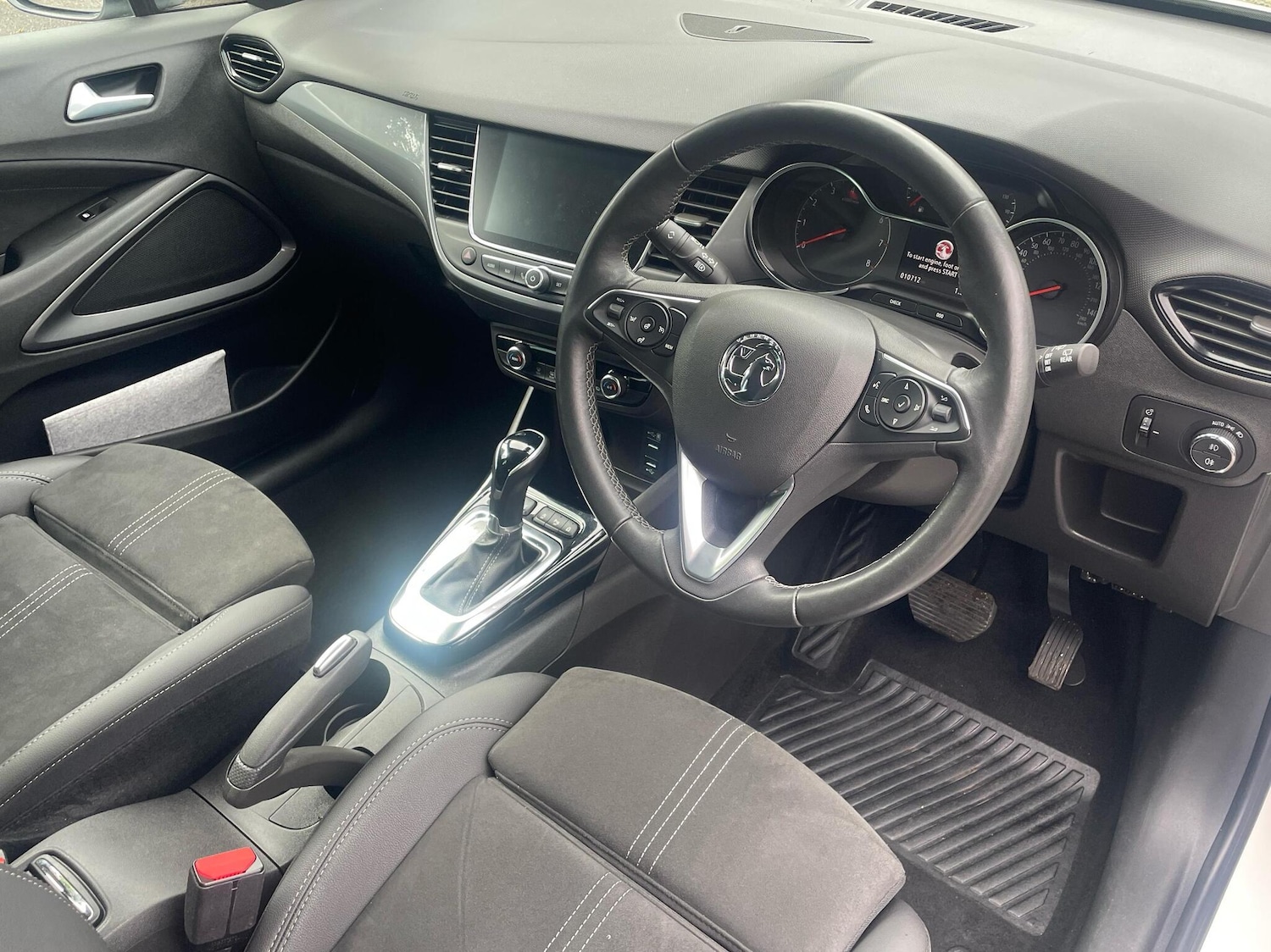 Used Vauxhall Crossland 2024 for sale - 76677123: Photo 10