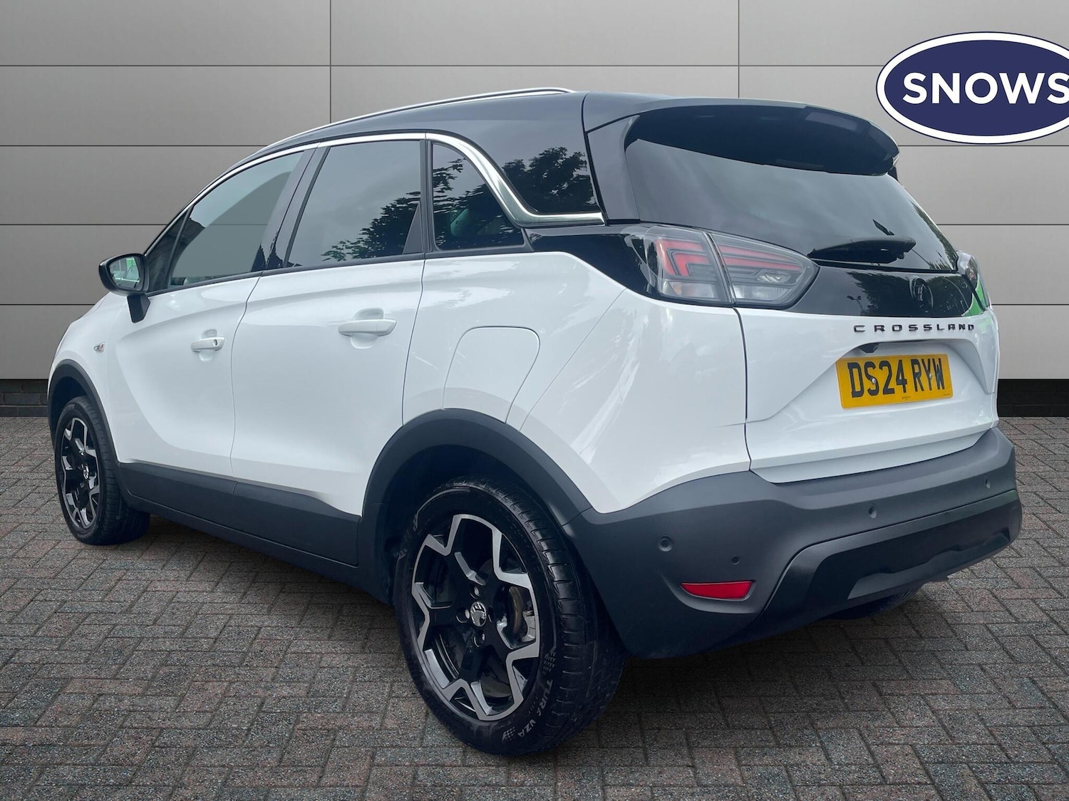 Used Vauxhall Crossland 2024 for sale - 76677123: Photo 2