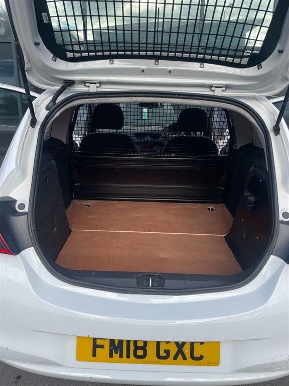 Used Vauxhall Corsa 2018 for sale - 76221926: Photo 11