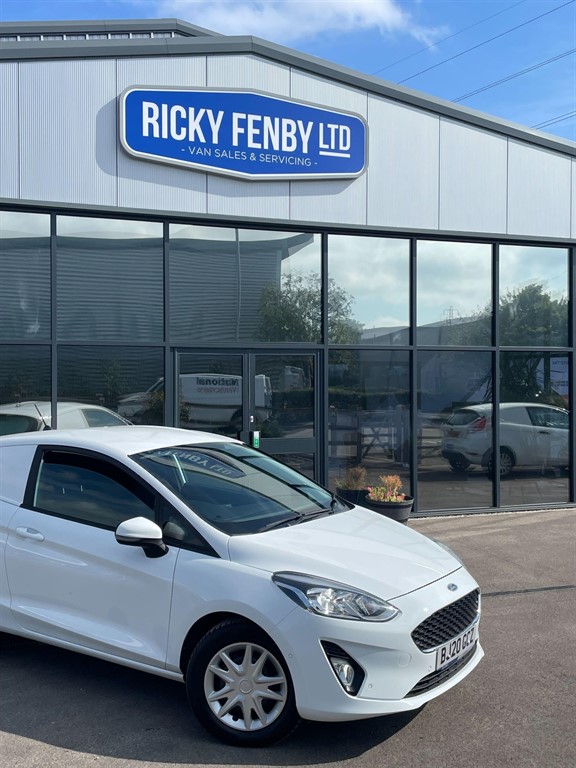 Used Ford Fiesta Van 2020 for sale - 76037914: Photo 2