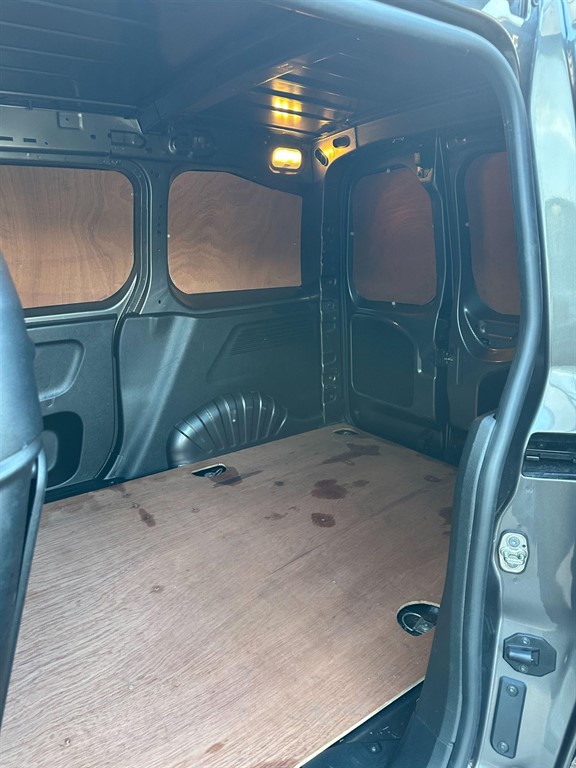 Used Citroen Berlingo 2021 for sale - 76908255: Photo 25