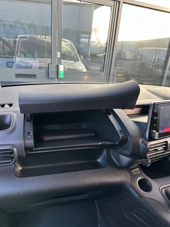 Used Citroen Berlingo 2021 for sale - 76908255: Photo 39