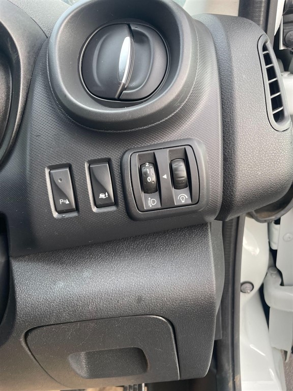 Used Nissan NV300 2021 for sale - 77122857: Photo 20