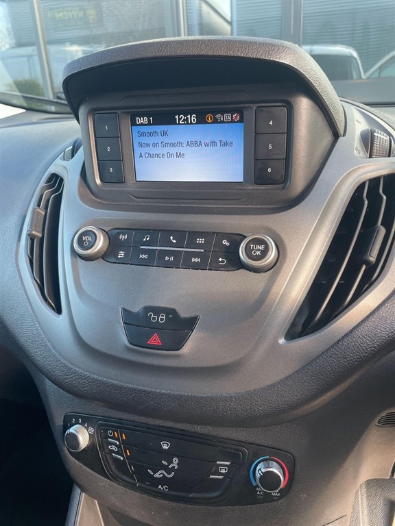 Used Ford Transit Courier 2019 for sale - 76603054: Photo 19