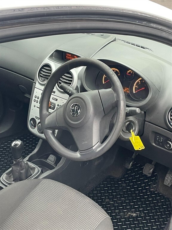 Used Vauxhall Corsa 2011 for sale - 77420674: Photo 14