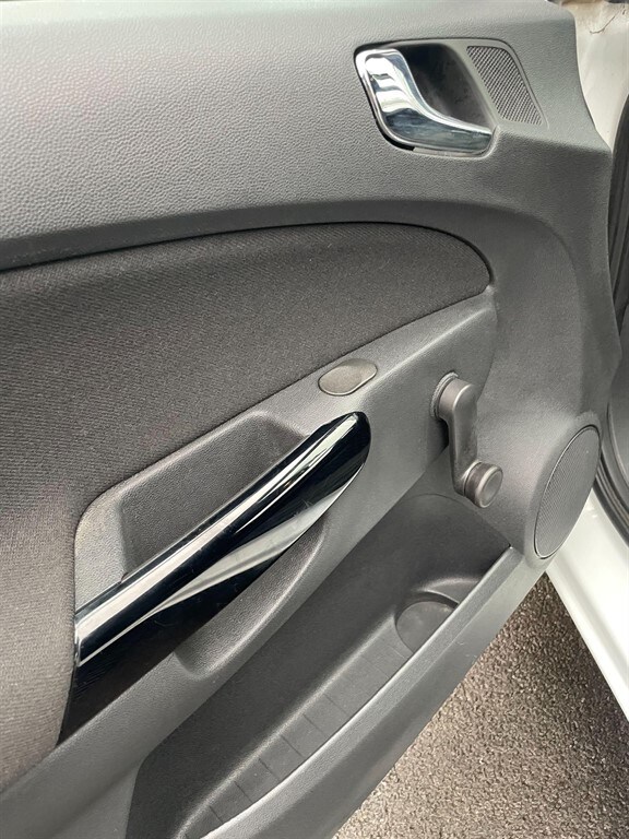 Used Vauxhall Corsa 2011 for sale - 77420674: Photo 17