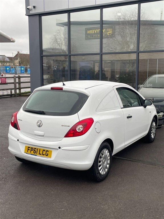 Used Vauxhall Corsa 2011 for sale - 77420674: Photo 5
