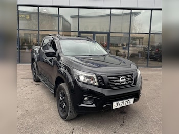 Used Nissan Navara 2021 for sale - 77686080: Photo
