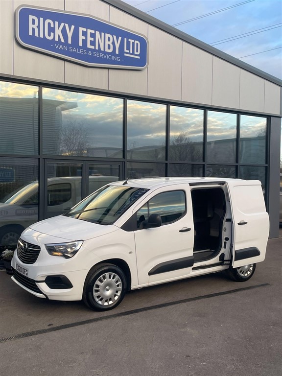 Used Vauxhall Combo 2020 for sale - 77210763: Photo 2