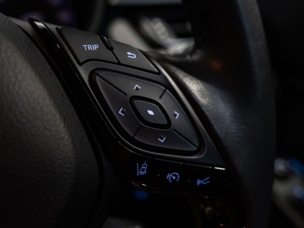 Used Toyota C-HR 2023 for sale - 77677225: Photo 28