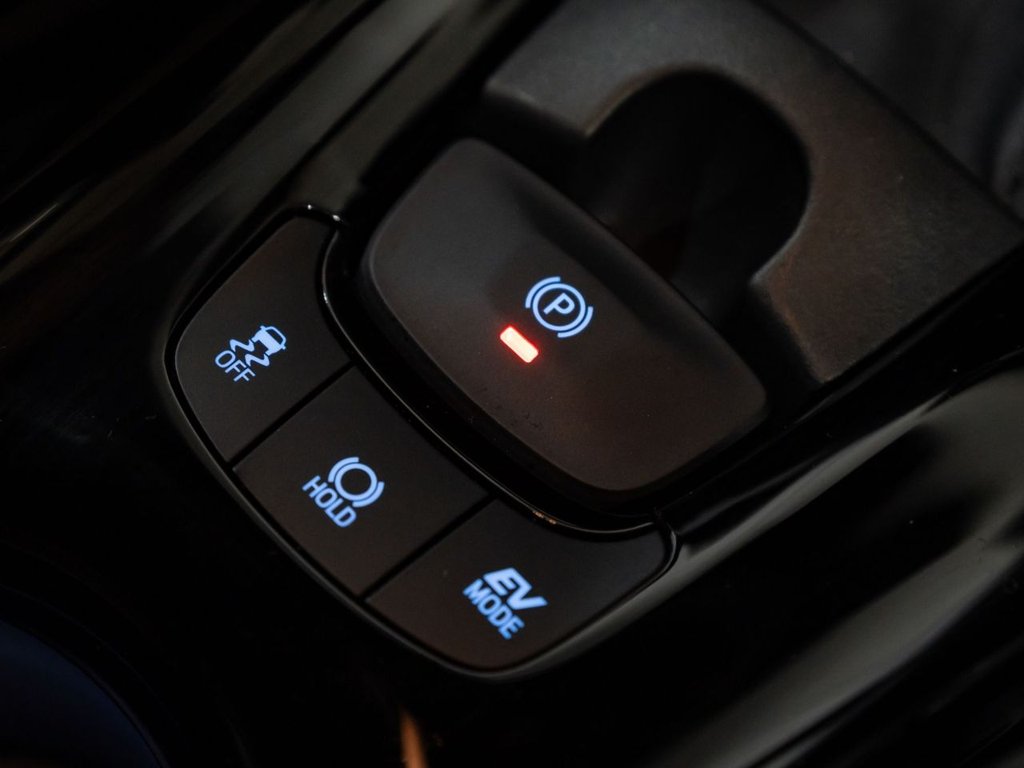 Used Toyota C-HR 2023 for sale - 77677225: Photo 32