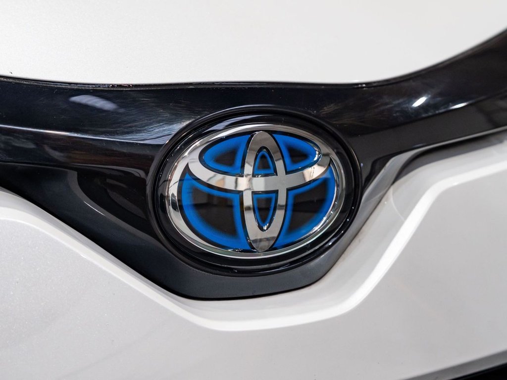 Used Toyota C-HR 2023 for sale - 77677225: Photo 4