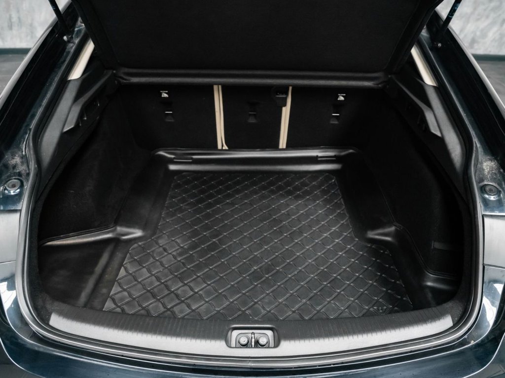 Used Vauxhall Insignia 2017 for sale - 77764599: Photo 21