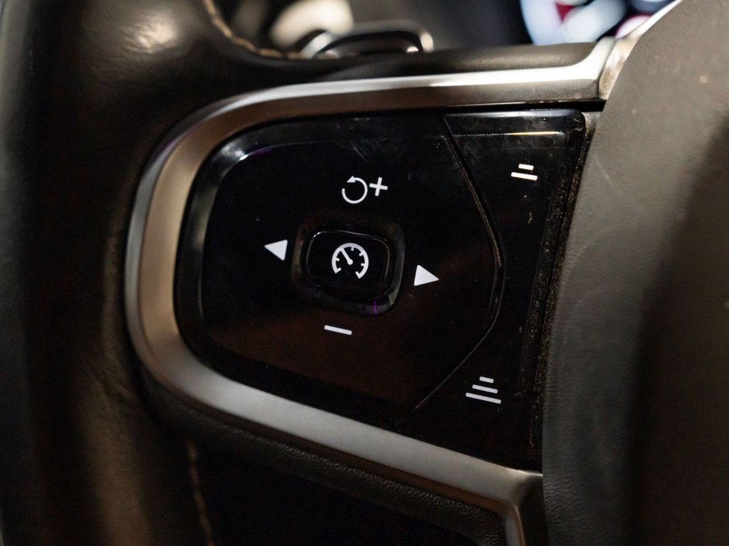 Used Volvo XC60 2019 for sale - 77677217: Photo 30