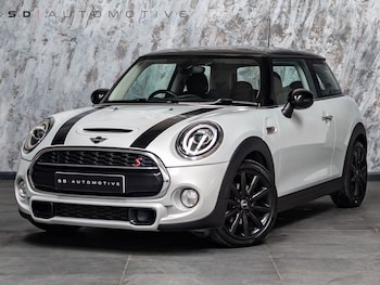 Used MINI Hatch 2018 for sale - 79210416: Photo