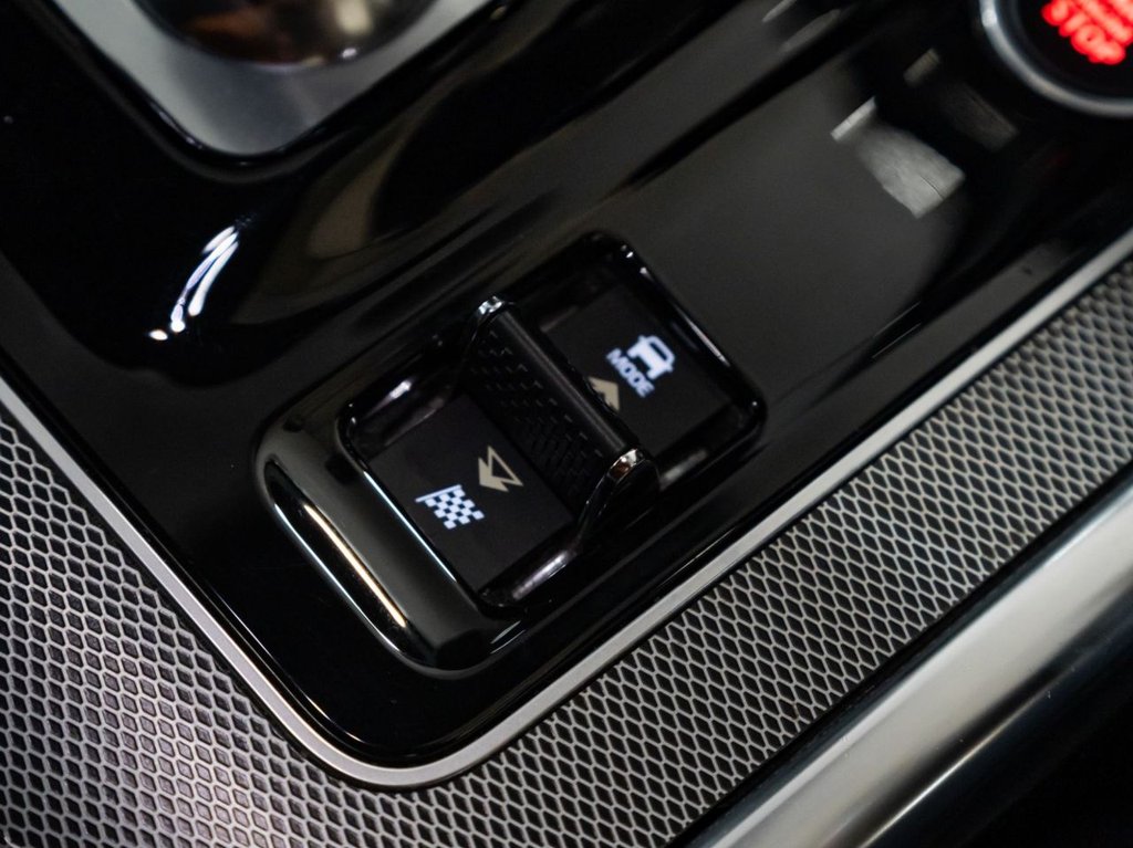 Used Jaguar XE 2020 for sale - 77677209: Photo 32