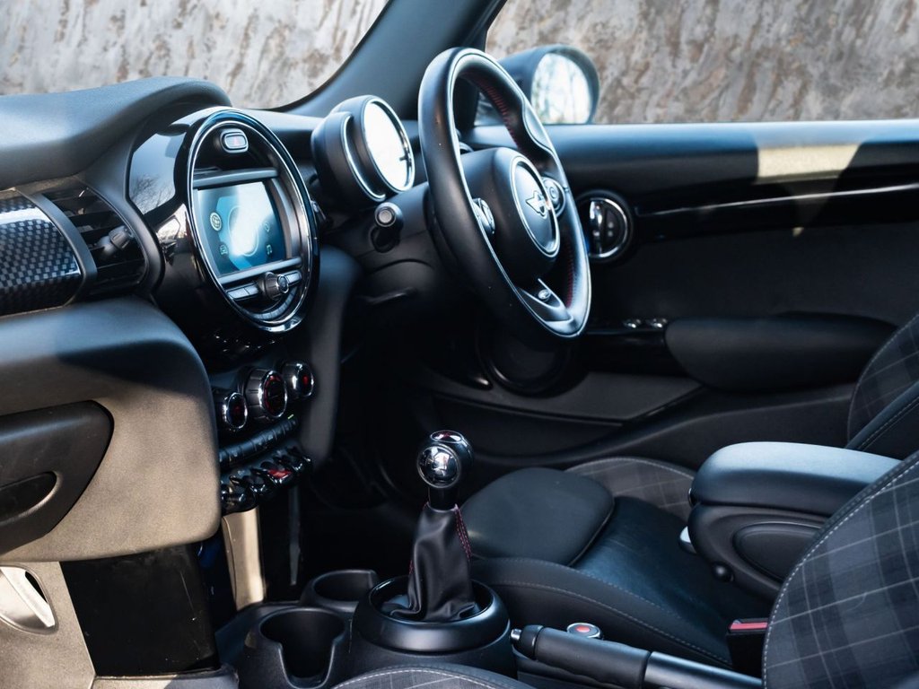 Used MINI Hatch 2018 for sale - 77677210: Photo 11