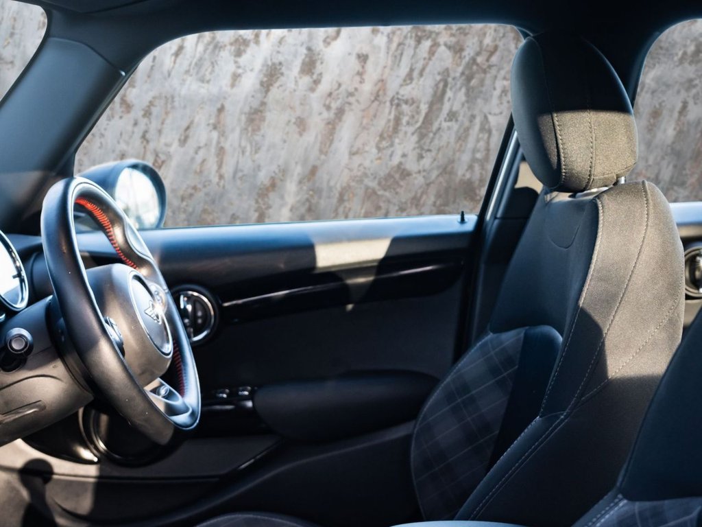 Used MINI Hatch 2018 for sale - 77677210: Photo 12