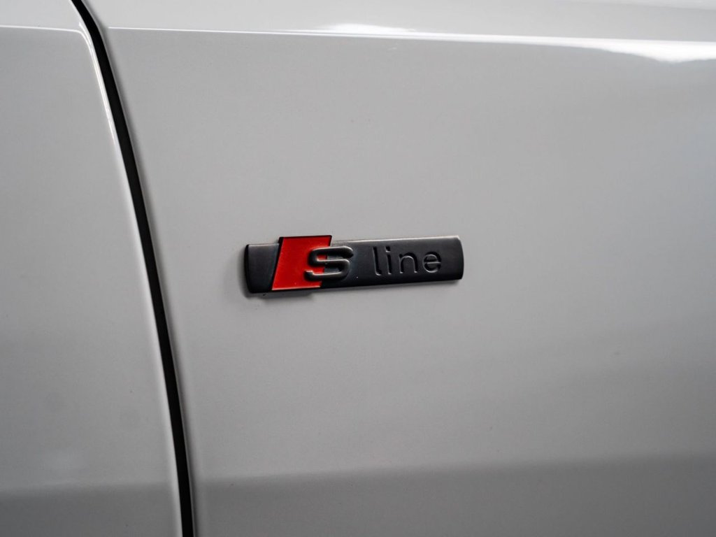 Used Audi Q8 2018 for sale - 77677176: Photo 10