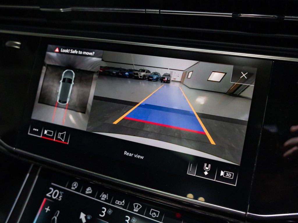 Used Audi Q8 2018 for sale - 77677176: Photo 11