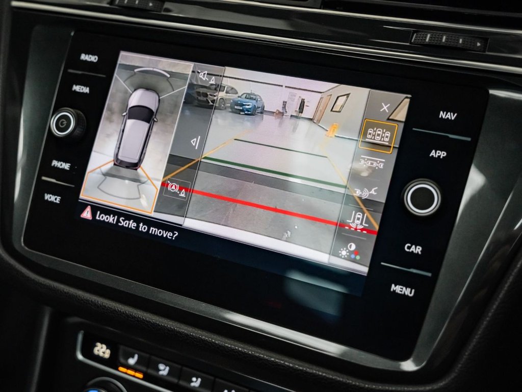 Used Volkswagen Tiguan 2019 for sale - 77677175: Photo 10