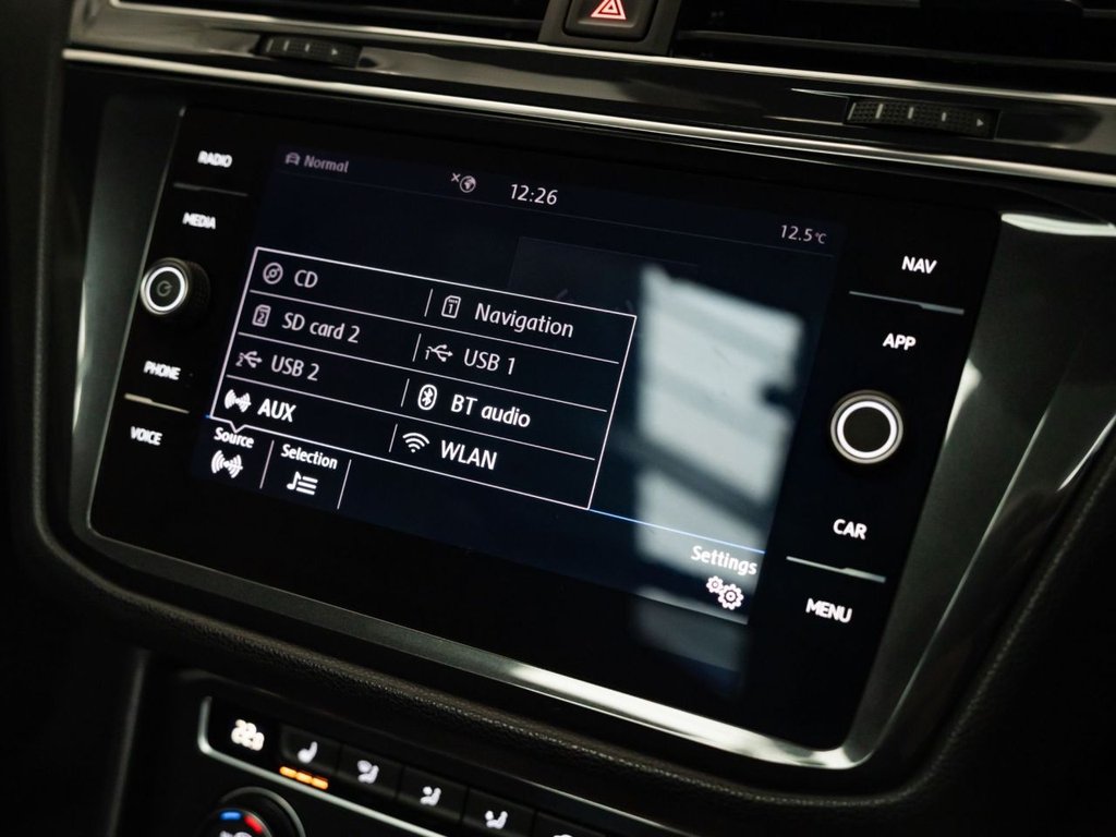 Used Volkswagen Tiguan 2019 for sale - 77677175: Photo 37