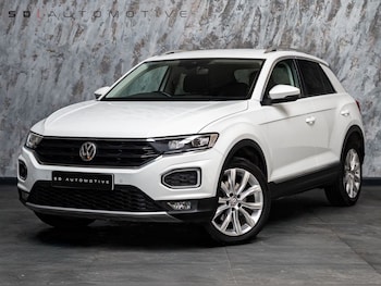 Used Volkswagen T-Roc 2018 for sale - 77952540: Photo
