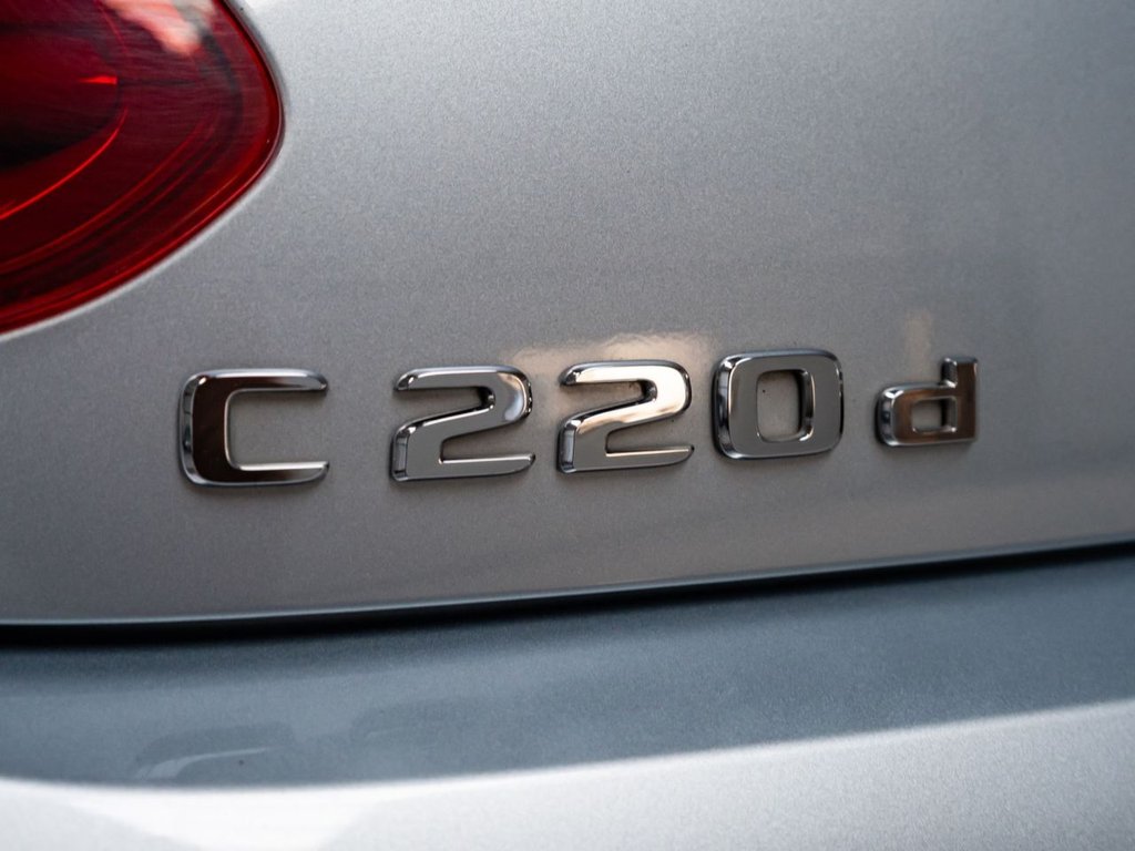 Used Mercedes-Benz C Class 2018 for sale - 77677201: Photo 17