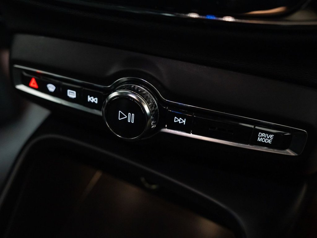 Used Volvo XC40 2021 for sale - 77677177: Photo 18