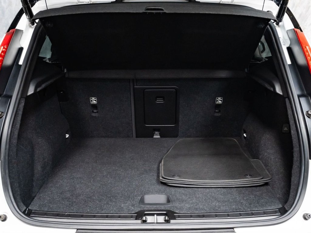 Used Volvo XC40 2021 for sale - 77677177: Photo 21