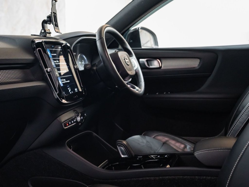 Used Volvo XC40 2021 for sale - 77677177: Photo 24