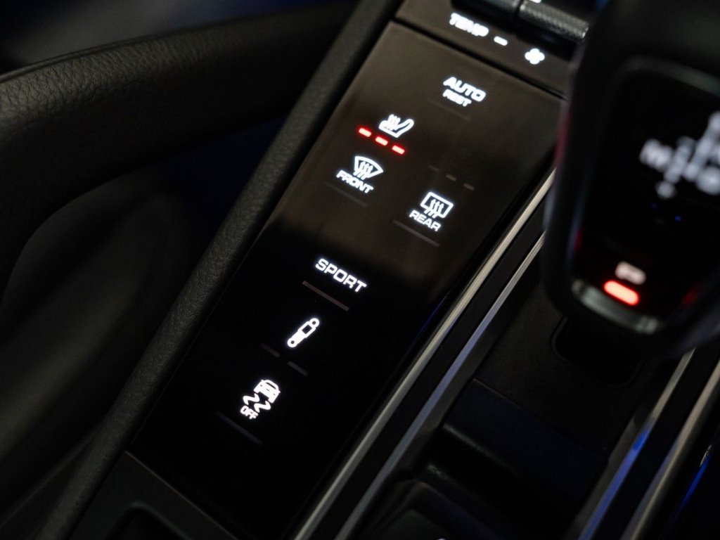 Used Porsche Cayenne 2022 for sale - 78095857: Photo 32