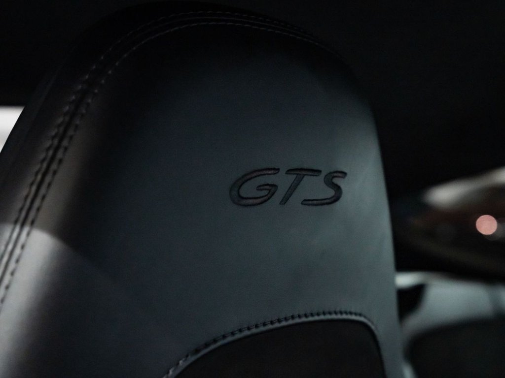 Used Porsche Cayman 2018 for sale - 77677191: Photo 32