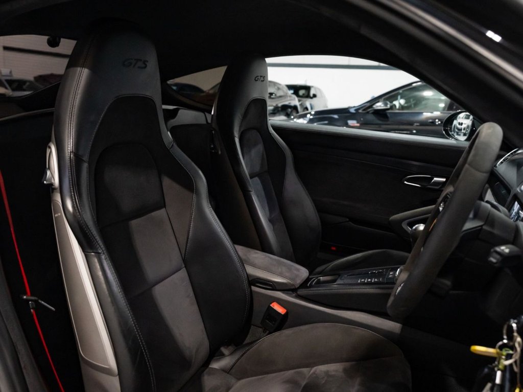 Used Porsche Cayman 2018 for sale - 77677191: Photo 6