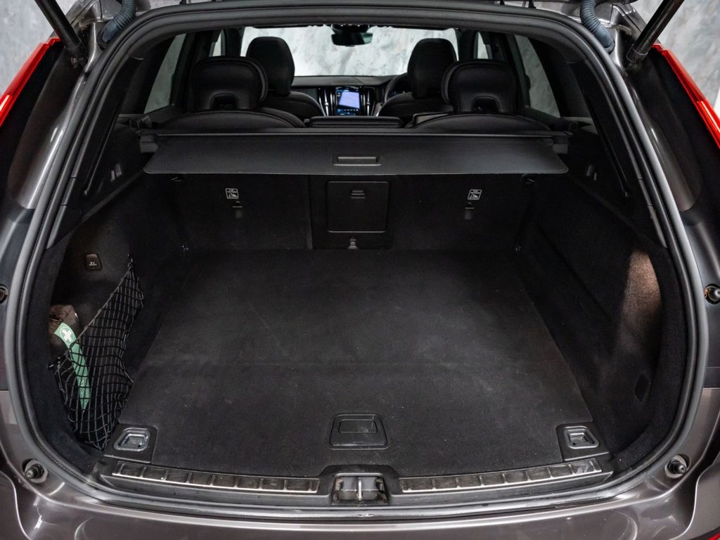 Used Volvo XC60 2022 for sale - 77677236: Photo 21