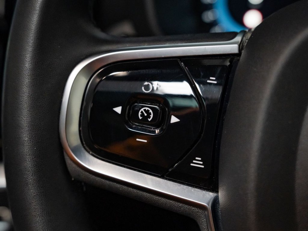 Used Volvo XC60 2022 for sale - 77677236: Photo 30