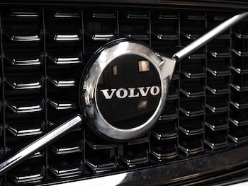 Used Volvo XC60 2022 for sale - 77677236: Photo