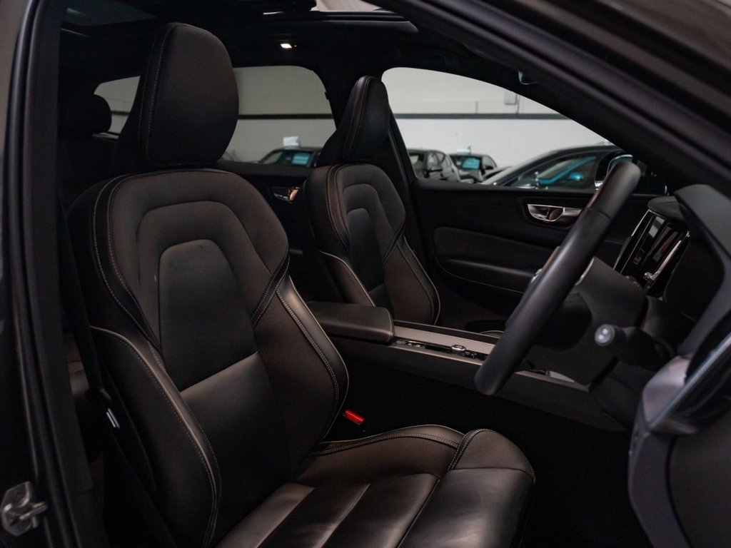 Used Volvo XC60 2022 for sale - 77677236: Photo 7