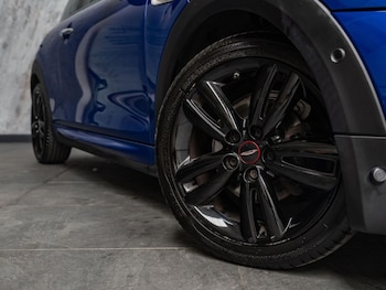 Used MINI Hatch 2019 for sale - 78044774: Photo