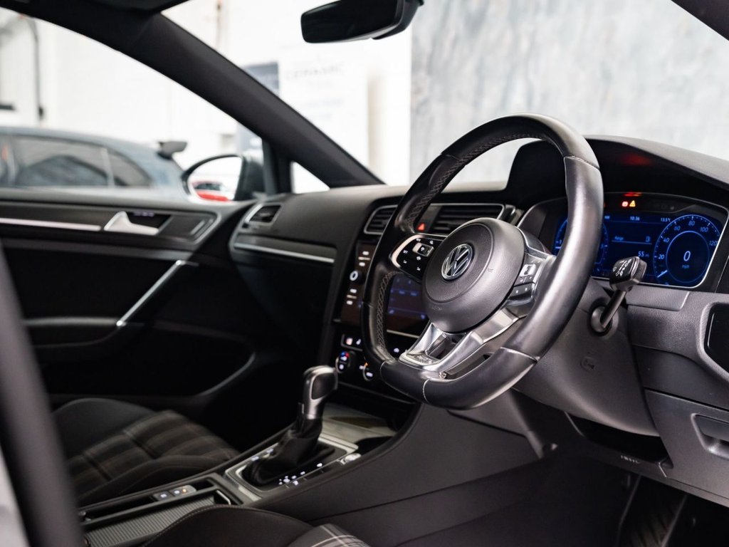 Used Volkswagen Golf 2019 for sale - 77677173: Photo 17