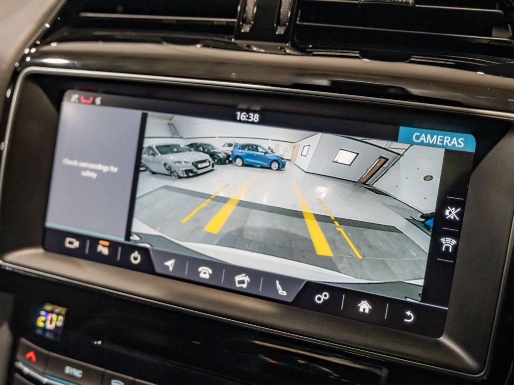 Used Jaguar F-Pace 2019 for sale - 77677205: Photo 10