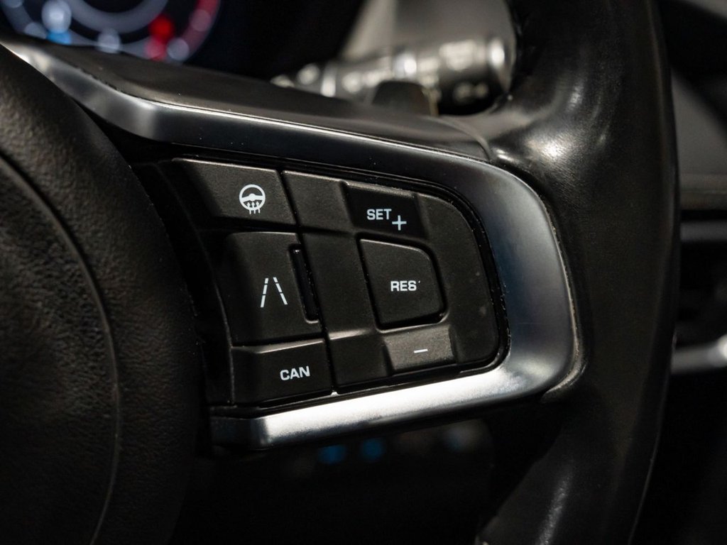 Used Jaguar F-Pace 2019 for sale - 77677205: Photo 32