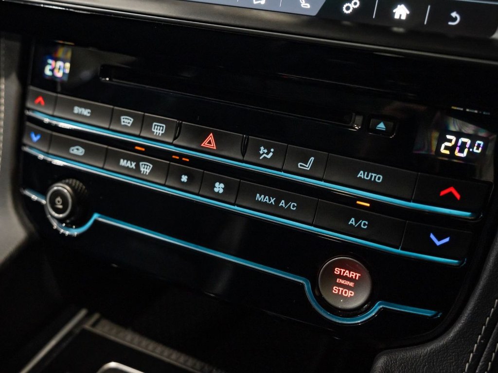 Used Jaguar F-Pace 2019 for sale - 77677205: Photo 40