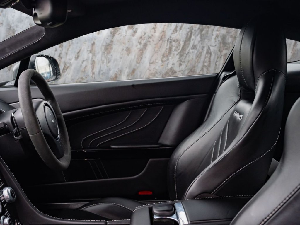 Used Aston Martin Vantage 2013 for sale - 77677202: Photo 12